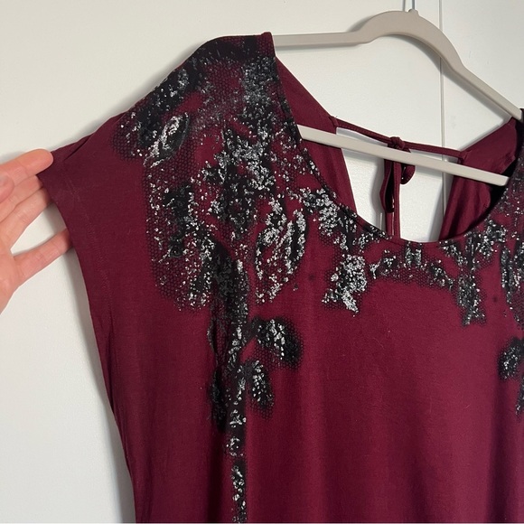 Lane Bryant Burgundy Blouse with Black Sequin Detail and Tie Neckline size 14/16 - Picture 2 of 7